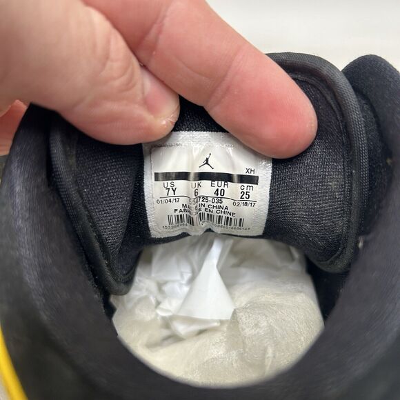 Nike Shoes Air Jordan 1 Retro Mid GS “New Love” 2017 - Picture 8 of 10